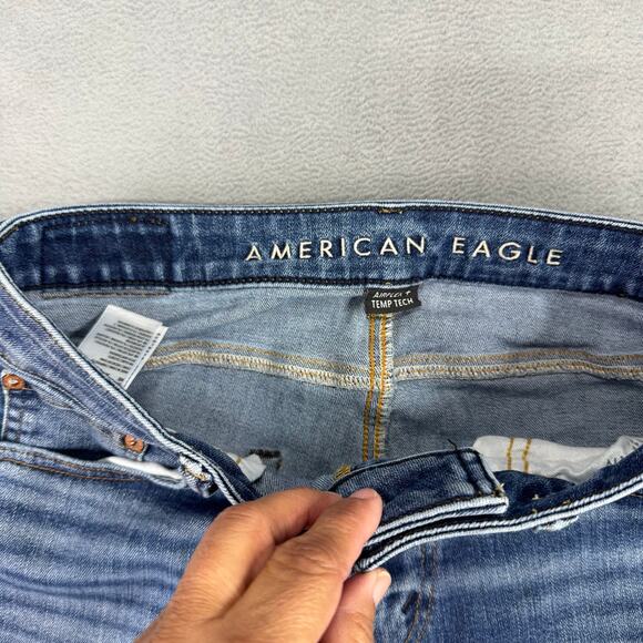 American Eagle Jeans Mens Baggy Relaxed Fit Whisker Medium Wash Blue Denim 30x32 - Picture 7 of 9